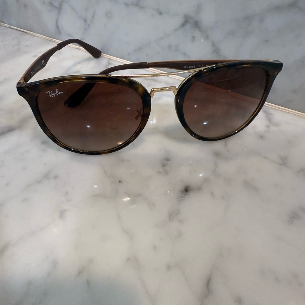 Ray-Ban Tortoise Shell Sunglasses